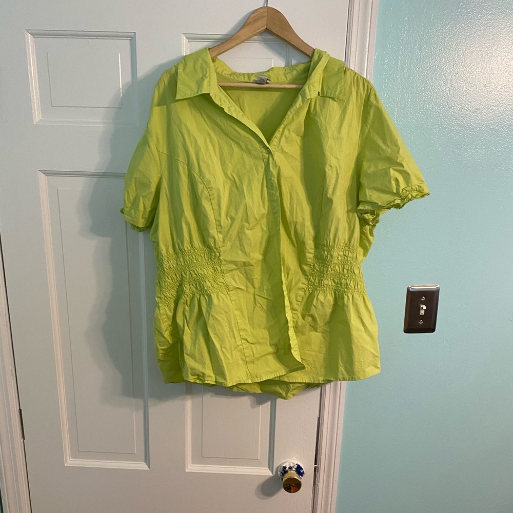 Stretchy Button Up